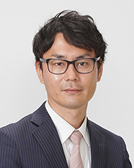 部長 鶴谷 晋太郎