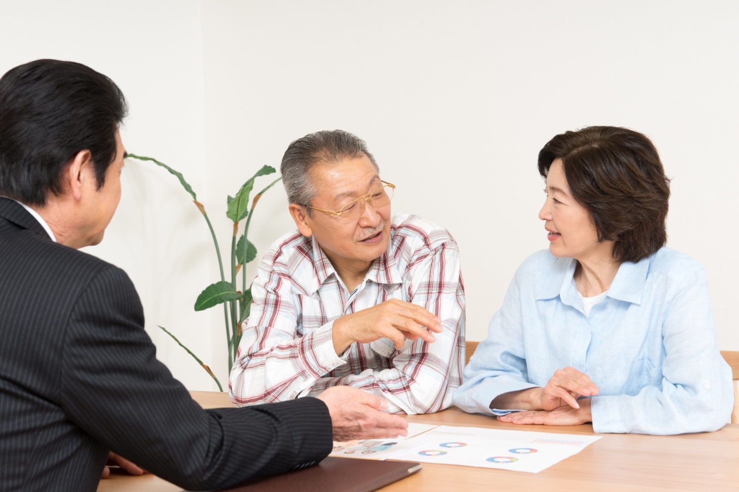 老後資金はどれくらい必要？老後資金のシミュレーションから貯め方のポイントまで解説！